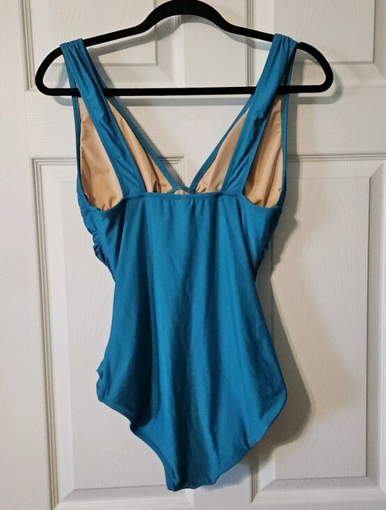 J. Crew Women's Size 10 One Piece Ruched Aqua Swimsuit. Beachy Vacation - Picture 2 of 10